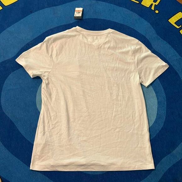 Tommy Hilfiger Flag Pocket T-Shirt - Picture 5 of 5